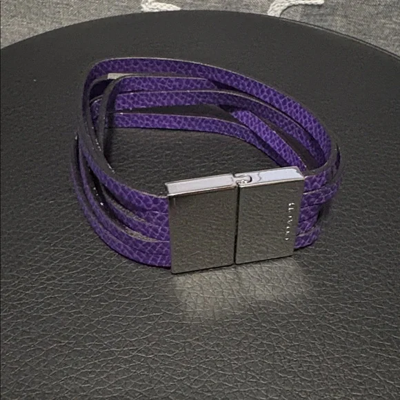 Coach Leather Multi-strand Wrap Bracelets with Silver-tone Hardware - Picture 3 of 9